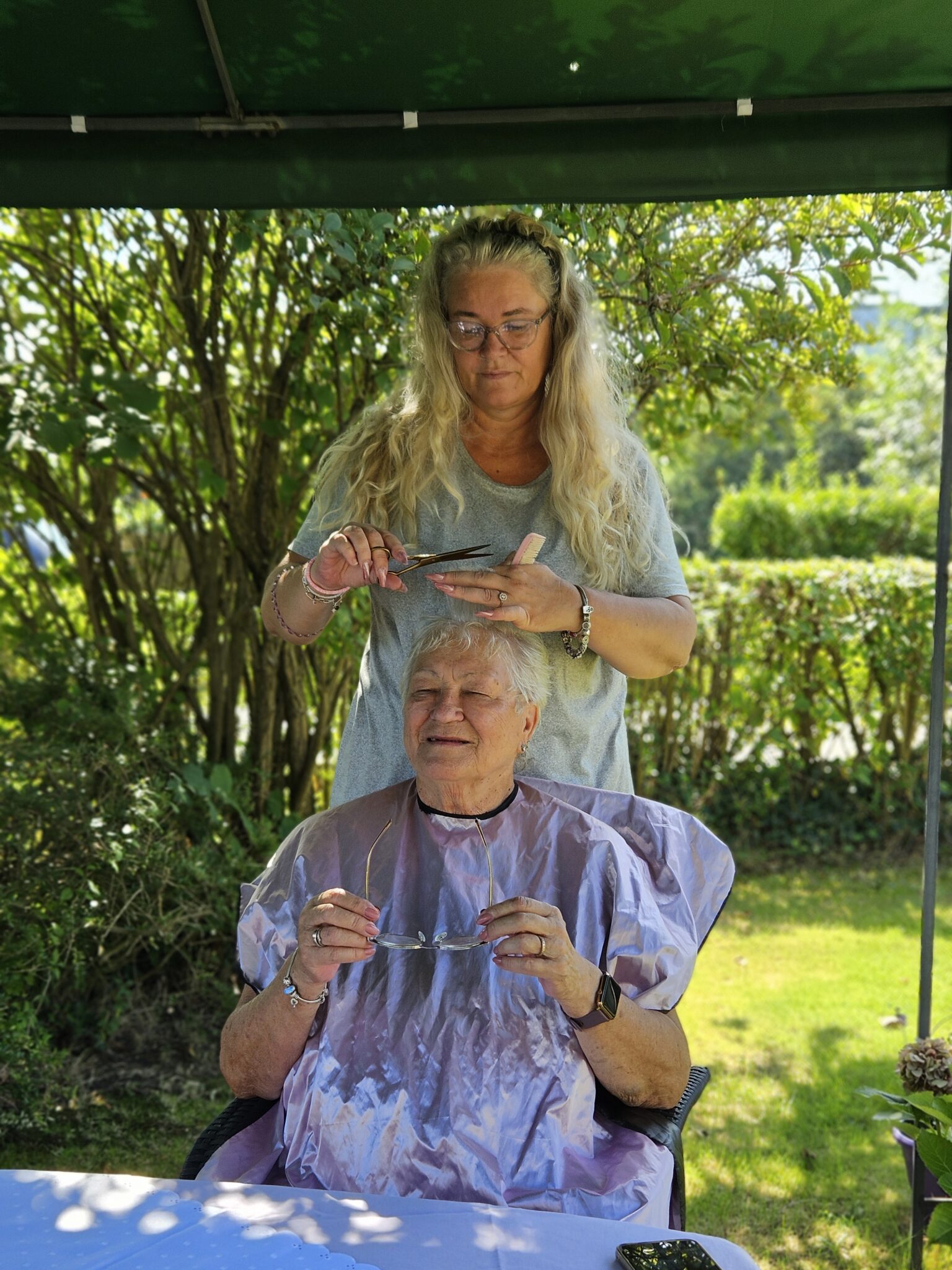 Gerne Helfe ich bei der Körperpflege